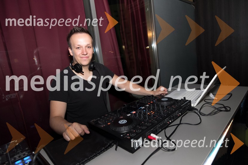 DJFashion Loves Party