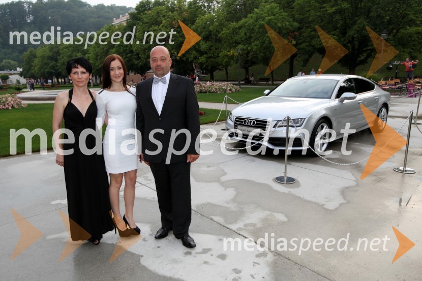 Mojca Protner; hčerka Ana Protner; soprog Boštjan Protner, vinarAnin ples 2013