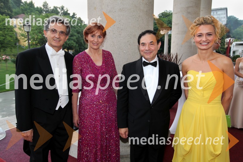 Franci Križan, Rotary Club Ljubljana Emona; soproga Biserka; Pierre Boissel, direktor Grand hotela Rogaška in soprogaAnin ples 2013