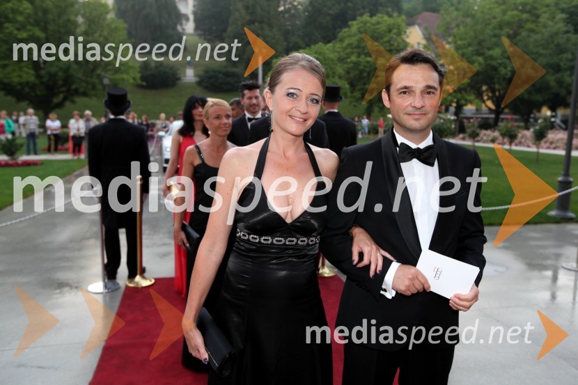 Polona Ferjančič; soprog Danilo Ferjančič, generalni direktor Porsche Slovenija d.o.o.Anin ples 2013
