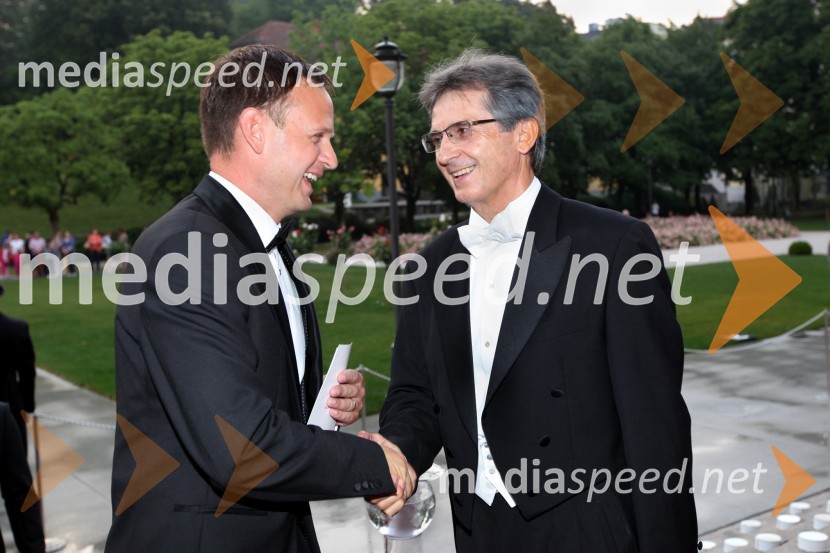 Franci Bolta, direktor znamke Audi pri podjetju Porsche Slovenija d.o.o.; Franci Križan, Rotary Club Ljubljana EmonaAnin ples 2013