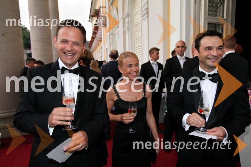 Franci Bolta, direktor znamke Audi pri podjetju Porsche Slovenija d.o.o.; soproga Mirjam Bolta; Danilo Ferjančič, generalni direktor Porsche Slovenija d.o.o.Anin ples 2013