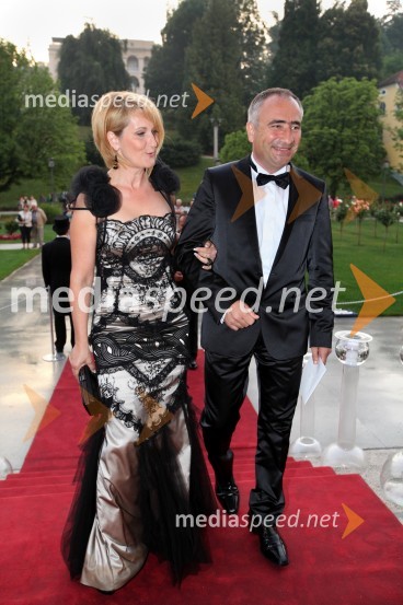 Nežika Cajzek; soprog Ivan Cajzek, direktor družbe GIC gradnjeAnin ples 2013