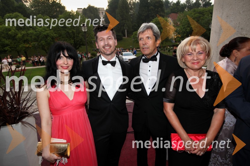 Blanka Ogrizek; soprog Simon Ogrizek, Vodja Pup Vrtnarstvo in cvetličarstvo Velenje; Janez Pavlin; soproga MilenaAnin ples 2013