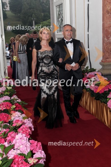 Nežika Cajzek; soprog Ivan Cajzek, direktor družbe GIC gradnjeAnin ples 2013