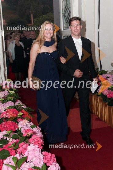 Jasmina Četrtič; Matjaž Četrtič, Ferdinand d.o.o. in Sinefinis d.o.o.Anin ples 2013