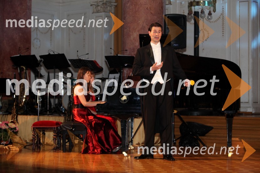 Sebastjan Podbregar, operni pevecAnin ples 2013