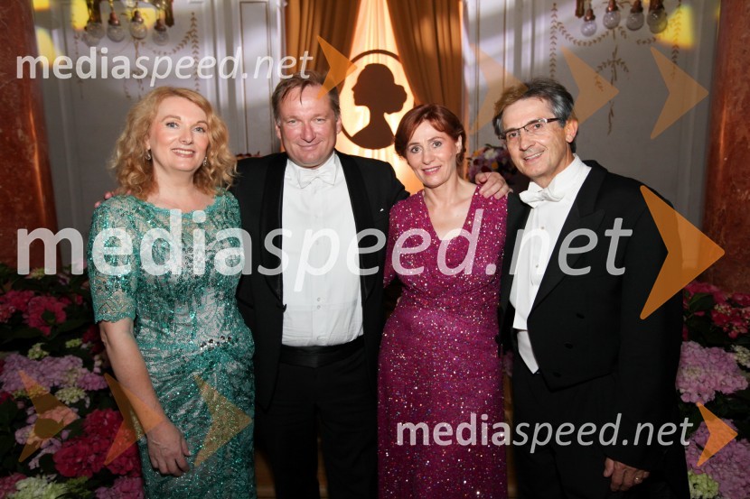 Sonja; soprog Bojan Cestnik; Biserka Križan; soprog Franci Križan, Rotary Club Ljubljana EmonaAnin ples 2013