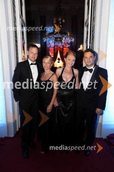Franci Bolta, direktor znamke Audi pri podjetju Porsche Slovenija 
d.o.o.; soproga Mirjam Bolta; Polona Ferjančič, soprog Danilo Ferjančič,
generalni direktor Porsche Slovenija d.o.o.Anin ples 2013