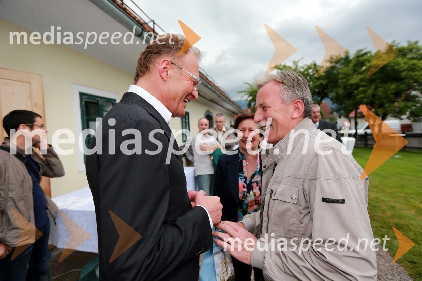 Janez Škrabec, direktor podjetja Riko d.o.o.; dr. France Arhar, predsednik uprave UniCredit Bank in direktor Združenja bank SlovenijeJanez Škrabec srečal Abrahama
