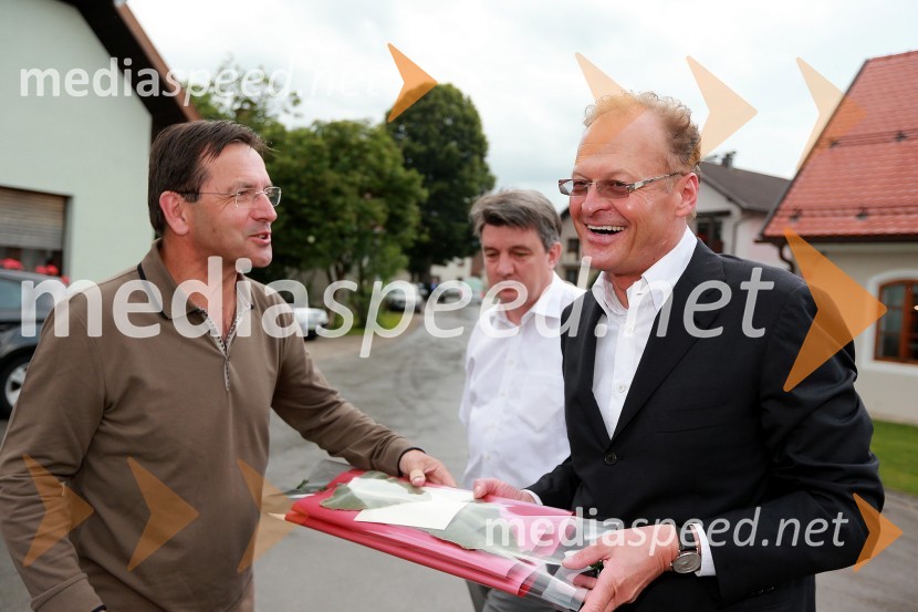 ...; Janez Škrabec, direktor podjetja Riko d.o.o.Janez Škrabec srečal Abrahama