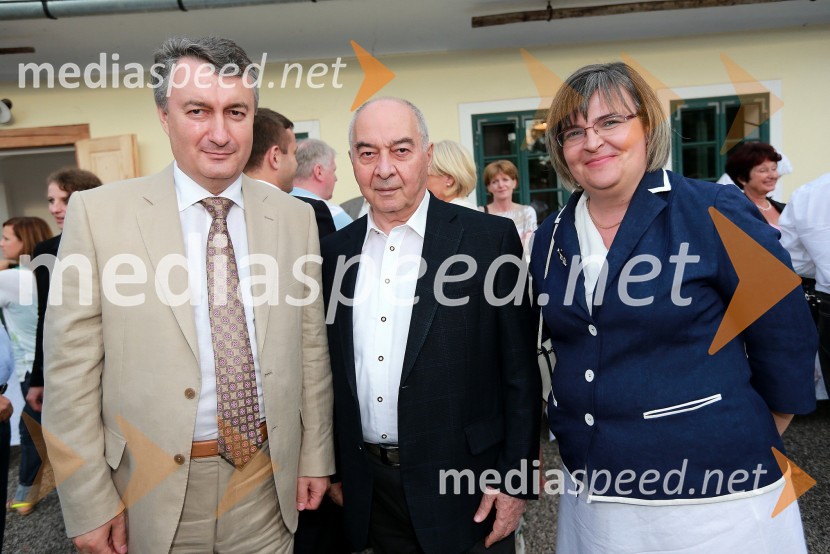 ...; Doku Zavgajev, veleposlanik Ruske federacije v Sloveniji,Galina Zamjatina, vodja oddelka za stike z javnostjo pri veleposlaništvu Ruske federacije v SlovenijiJanez Škrabec srečal Abrahama