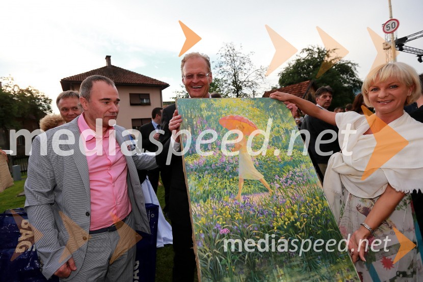 ...;  Janez Škrabec, direktor podjetja Riko d.o.o.; Sonja Poljanšek - Škrabec, lastnica Welness centra SunnyJanez Škrabec srečal Abrahama