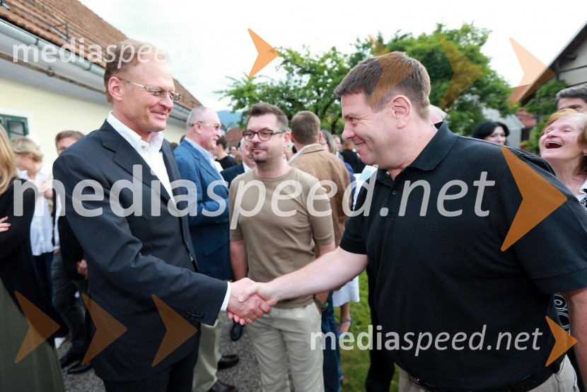 Janez Škrabec, direktor podjetja Riko d.o.o.; Aleš Čakš, Finance Trendi; Peter Frankl, odgovorni urednik in direktor Časnika FinanceJanez Škrabec srečal Abrahama