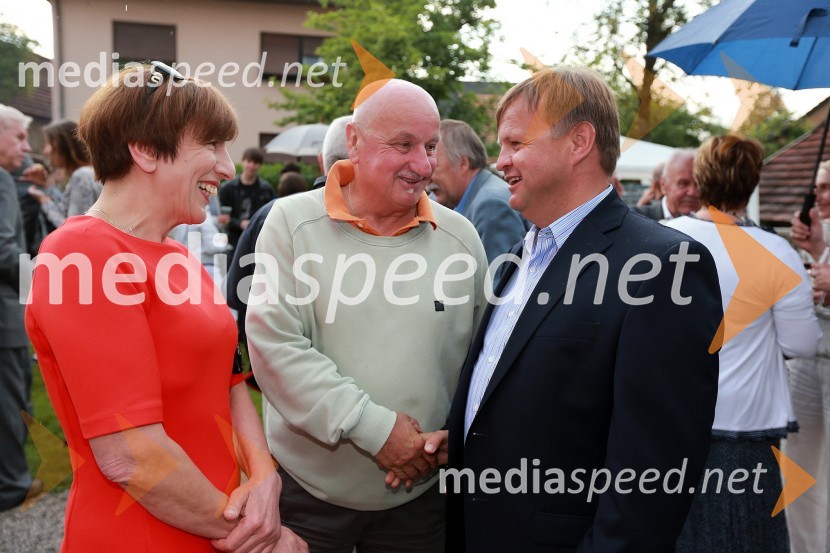 VIktorija Potočnik, direktorica Pionirskega doma; Aleksander Lucu Luc, novinar; Marko Pogorevc, nekdanji generalni direktor policijeJanez Škrabec srečal Abrahama