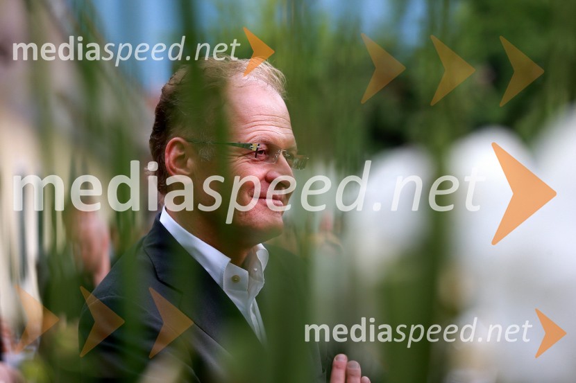 Janez Škrabec, Riko d.o.o.Janez Škrabec srečal Abrahama