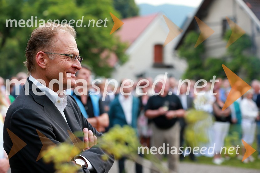 Janez Škrabec, Riko d.o.o.Janez Škrabec srečal Abrahama