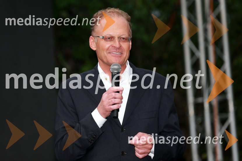 Janez Škrabec, Riko d.o.o.Janez Škrabec srečal Abrahama