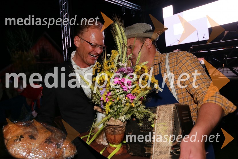 Janez Škrabec, Riko d.o.o.; ...Janez Škrabec srečal Abrahama