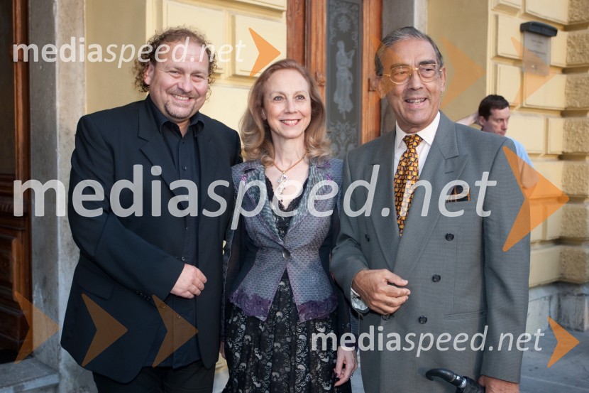 Darko Brlek, direktor Festivalja Ljubljana; Rossella Franchini Sherifis, veleposlanica Italije v Sloveniji s soprogomStabat Mater v izvedbi Fundacije Opere Giuseppe Verdi iz Trsta, Festival Ljubljana 2013