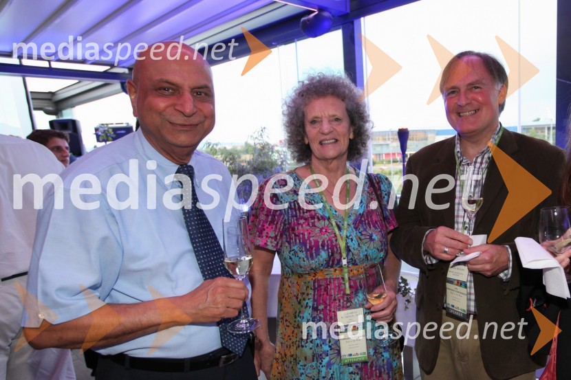 ...;&nbsp;Elizabeth M. Ineson, PhD; Adrian Barsby20. mednarodna konferenca Eurhodip, sprejem v hotelu City