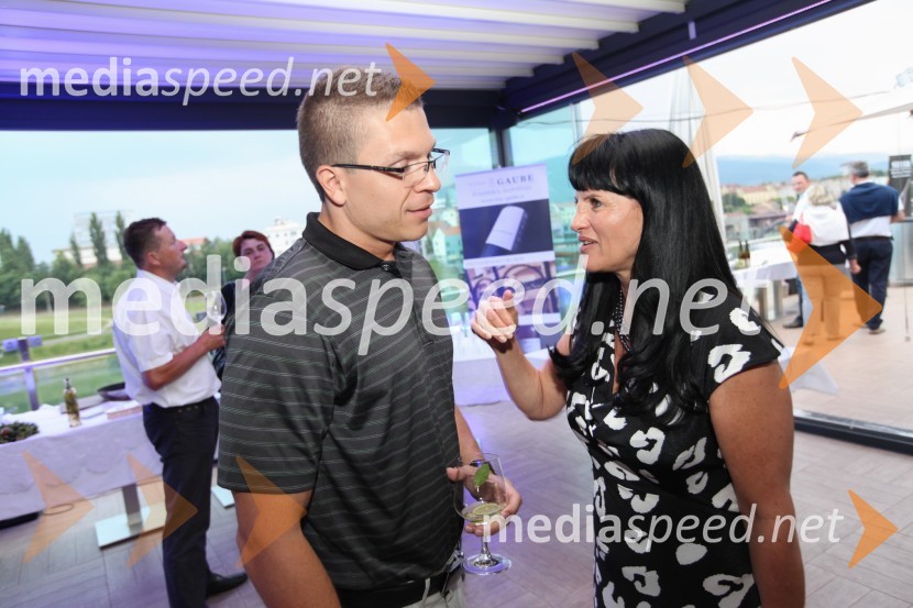 Bojan Kurež, tajnik Fakultete za turizem UM; mag. Helena Cvikl, direktorica Višje strokovne šole za gostinstvo in turizem v Mariboru20. mednarodna konferenca Eurhodip, sprejem v hotelu City