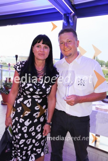 Mag. Helena Cvikl, direktorica Višje strokovne šole za gostinstvo in turizem v Mariboru;&nbsp;Danilo Steyer, Steyer vina20. mednarodna konferenca Eurhodip, sprejem v hotelu City