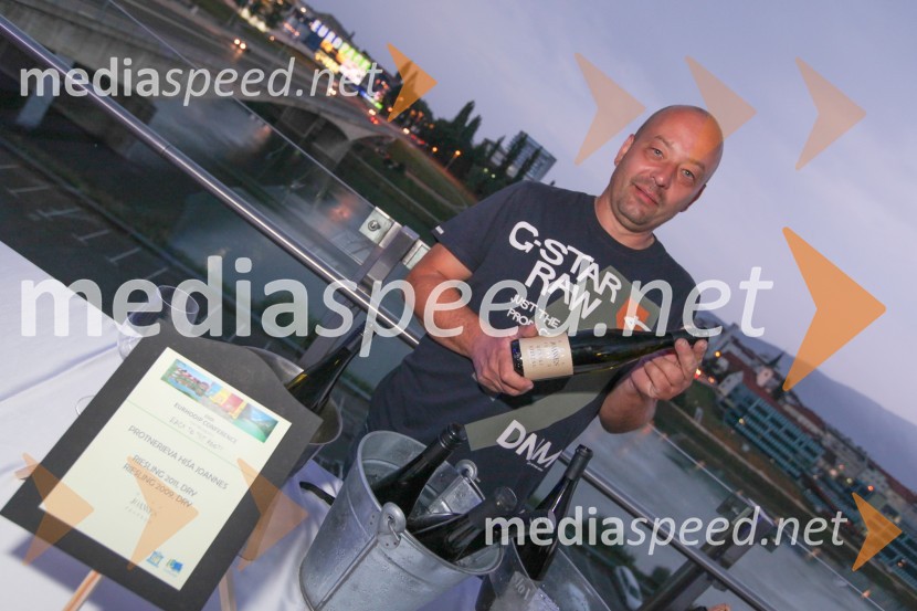 Boštjan Protner, vinar20. mednarodna konferenca Eurhodip, sprejem v hotelu City