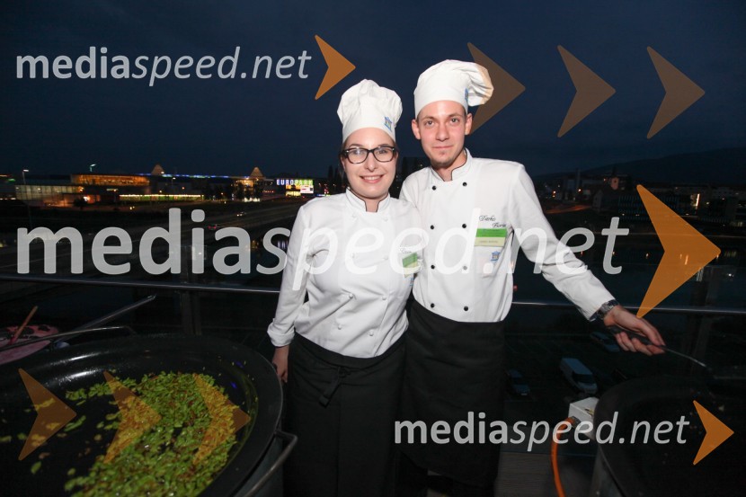 Tinca Vomer; Darko Borinc, študenta&nbsp;Višje strokovne šole za gostinstvo in turizem v Mariboru20. mednarodna konferenca Eurhodip, sprejem v hotelu City