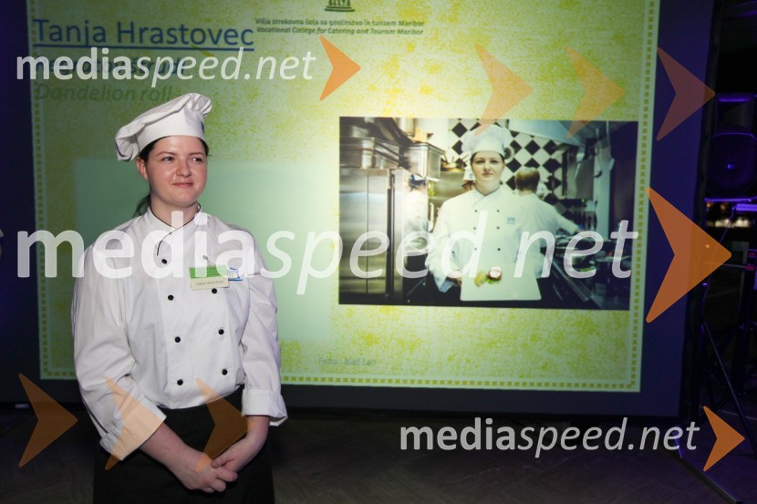 Tanja Hrastovec,&nbsp;študentka Višje strokovne šole za gostinstvo in turizem v Mariboru20. mednarodna konferenca Eurhodip, sprejem v hotelu City