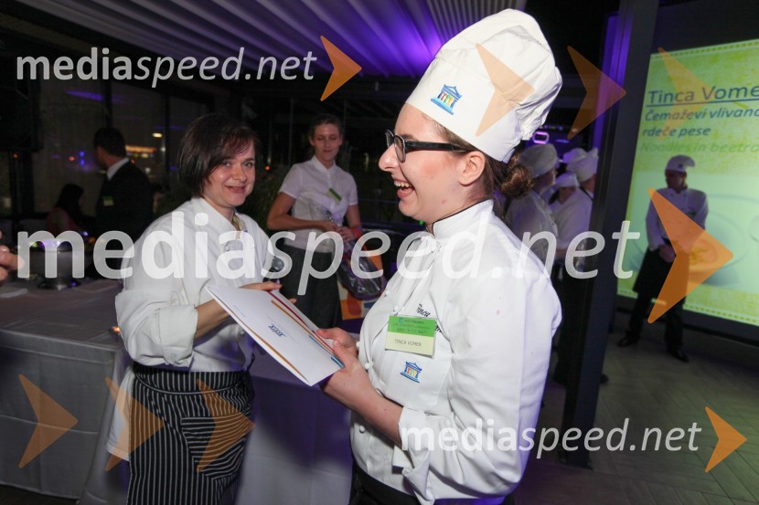 Mojca Polak, predavateljica Višje strokovne šole za gostinstvo in turizem v Mariboru; Tinca Vomer, študentka&nbsp;Višje strokovne šole za gostinstvo in turizem v Mariboru20. mednarodna konferenca Eurhodip, sprejem v hotelu City