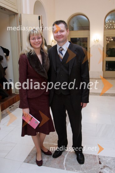 Mag. Igor Marinič, namestnik generalnega direktorja Pošte Slovenije s hčerko AnoPremiera komedije Plemeniti meščan v SNG Maribor