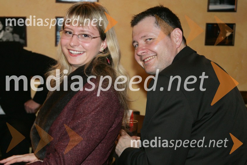 Mag. Igor Marinič, namestnik generalnega direktorja Pošte Slovenije s hčerko AnoPremiera komedije Plemeniti meščan v SNG Maribor