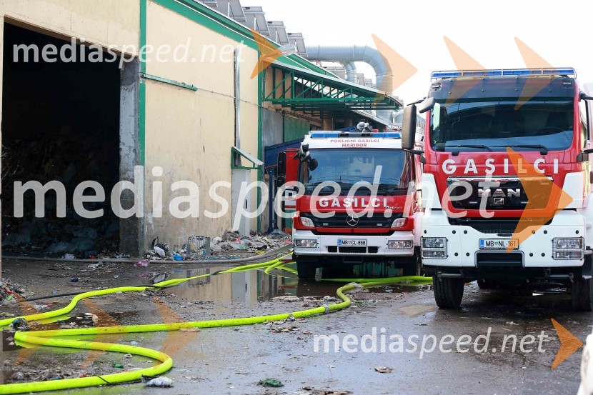 GasilciEkskluzivno: pogorišče Surovina Maribor
