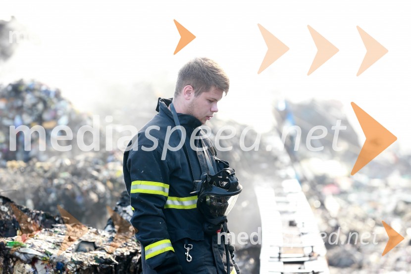 GasilecEkskluzivno: pogorišče Surovina Maribor