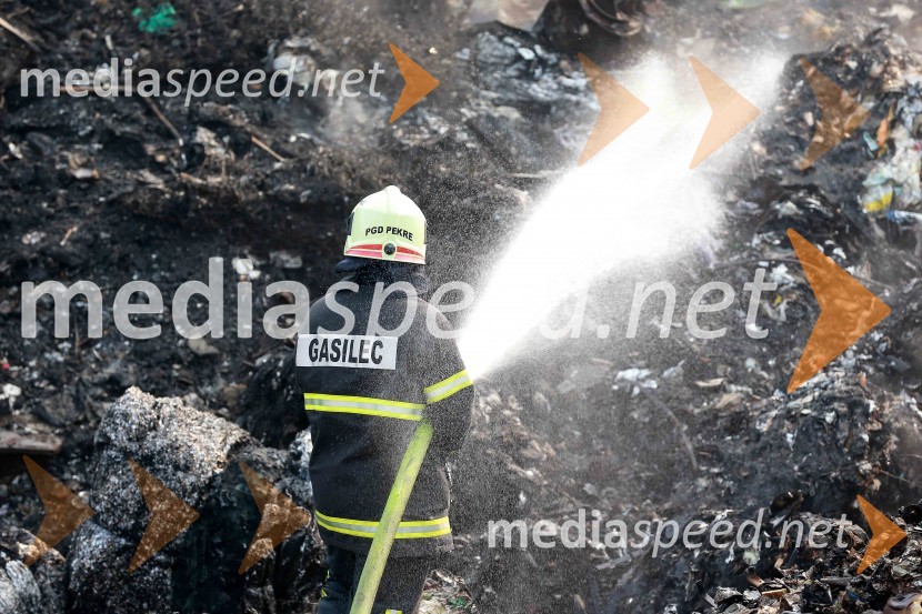 GasilecEkskluzivno: pogorišče Surovina Maribor