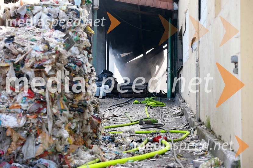 Ekskluzivno: pogorišče Surovina Maribor