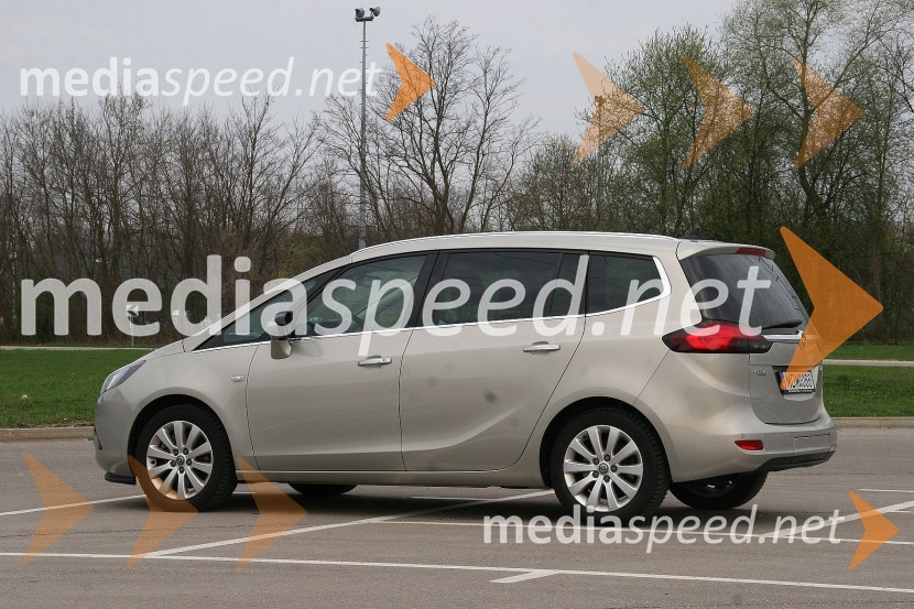 Opel Zafira Tourer 2.0 CDTi CosmoOpel Zafira Tourer 2.0 CDTi Cosmo, mediaspeed test