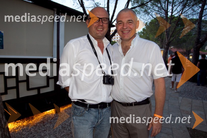 Sašo Dravinec, novinar; Miha Istenič, vinarFull Moon Party