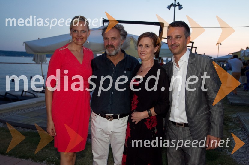 Lea Sevšek Buterin, vodja področja Wellnes LifeClass Hotels & Spa; Francesco Razeti; Lorela Dobrinja, vodja pravnih in kadrovskih zadev v družbi Istrabenz Turizem, d.d.;&nbsp; Janez Jager, izvršni direktor za področje trženja in prodaje LifeClassFull Moon Party