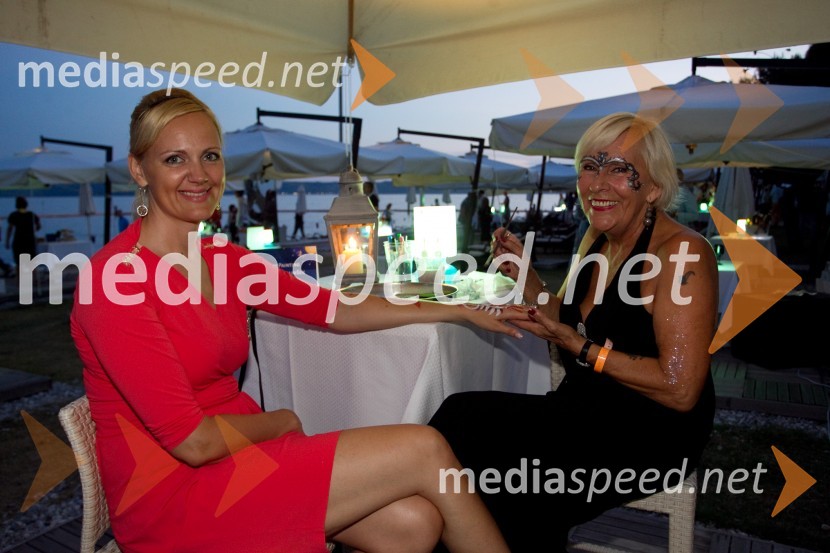 Lea Sevšek Buterin, vodja področja Wellnes LifeClass Hotels & Spa; Irena DolinšekFull Moon Party