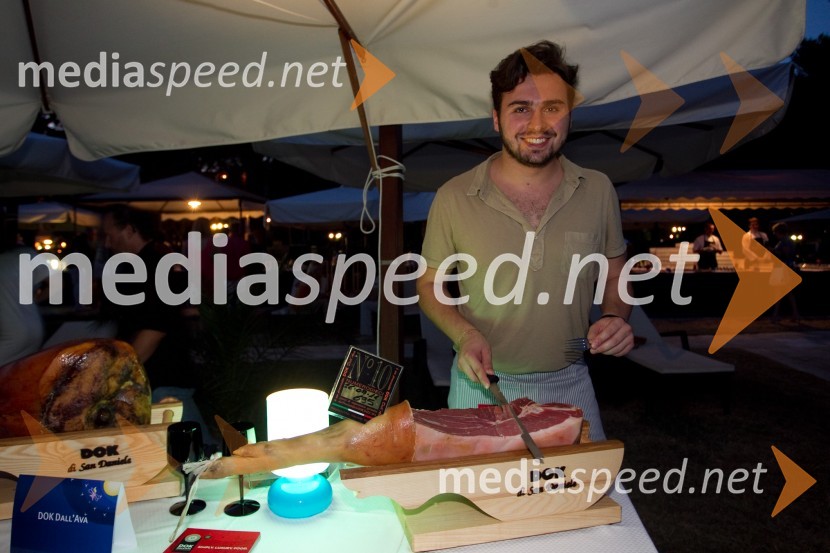 Dario De BenedictisFull Moon Party
