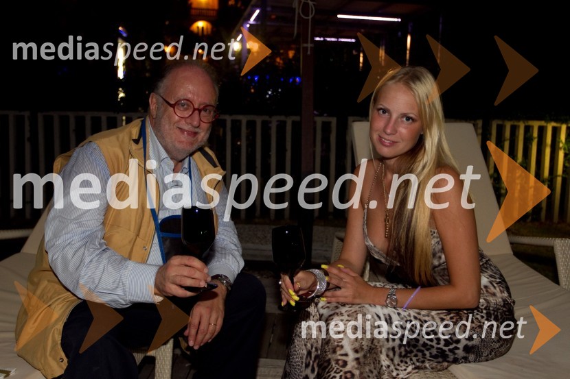 Eduardo Raspelli, novinar, kritik; Kseniya Zaynak, modelFull Moon Party