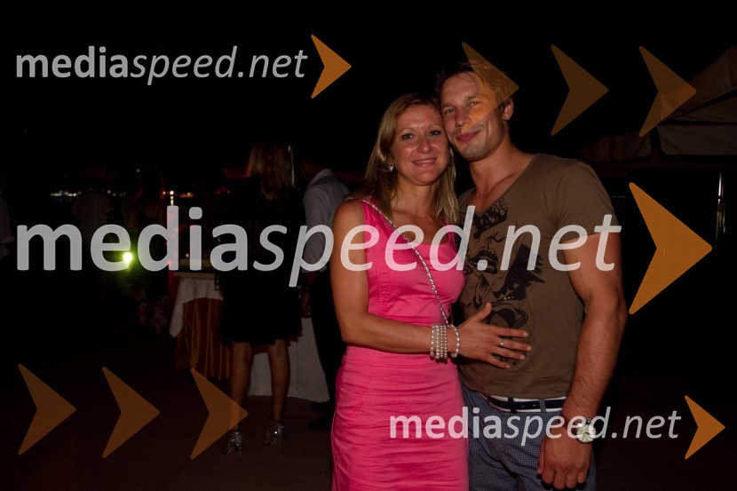 Tina HIžar, urednica revije Antena; Sašo Jereb, judoistFull Moon Party