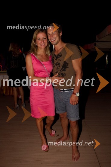 Tina HIžar, urednica revije Antena; Sašo Jereb, judoistFull Moon Party
