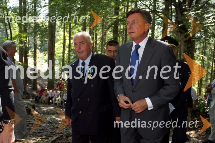 Saša Geržina, predsednik društva Slovenija Rusija;&nbsp;Borut Pahor, predsenik Republike SlovenijeSpominska slovesnost pri Ruski kapelici 2013