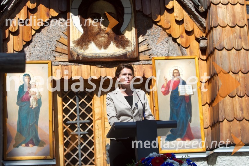 Alenka Bratušek, predsednica VladeSpominska slovesnost pri Ruski kapelici 2013