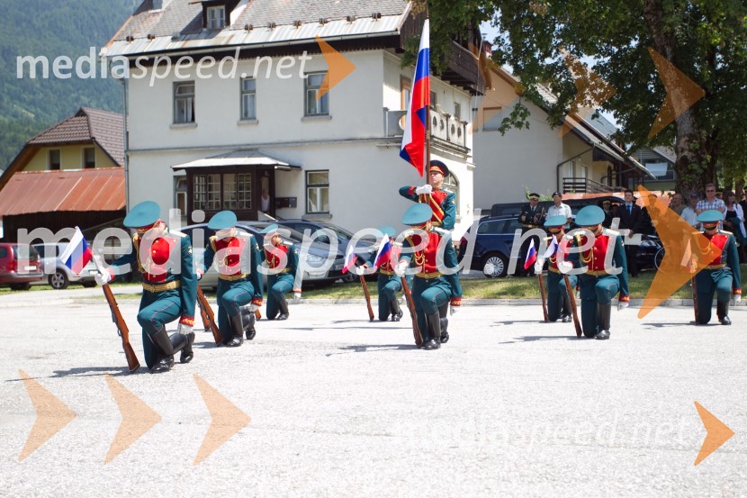 Ruski vojakiSpominska slovesnost pri Ruski kapelici 2013