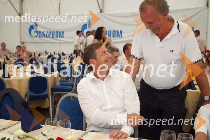 Karel Erjavec, minister za zunanje zadeve; Bojan Bratina, ravnatelj Gimnazije Nova GoricaSpominska slovesnost pri Ruski kapelici 2013