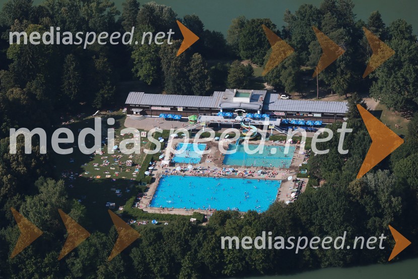 Mariborski otokMaribor in okolica iz zraka